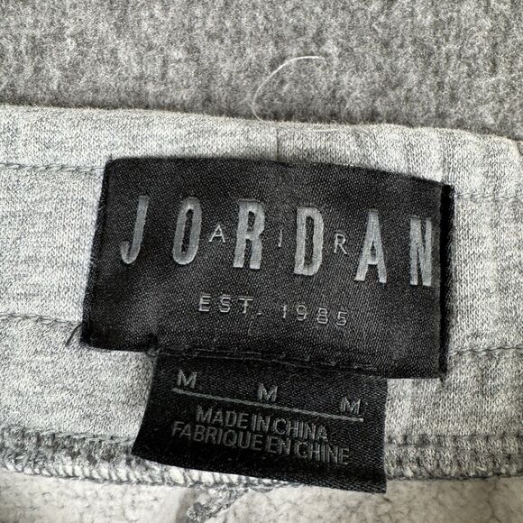 Jordan Sweatpants Women’s Medium Gray Tapered Spellout Athleisure Athletic - Picture 2 of 8